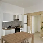 Casa Delle Zie Λέτσε