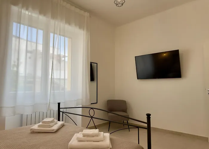 Casa Delle Zie לצ'ה